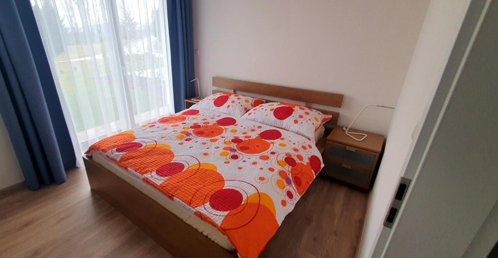 Apartmany เซมิลี ภายนอก รูปภาพ