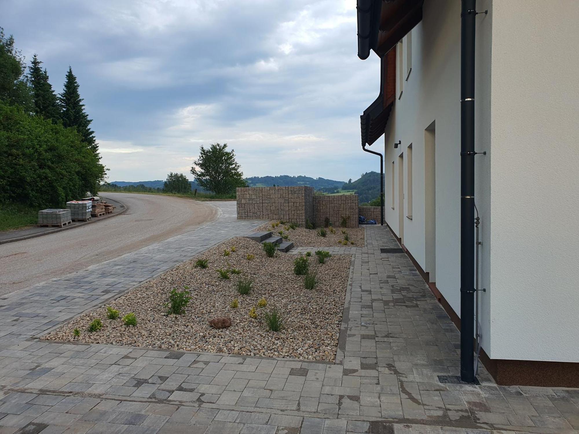 Apartmany เซมิลี ภายนอก รูปภาพ